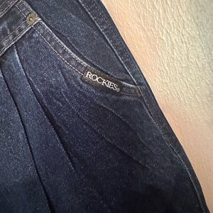 Vintage Rockies size 17-18